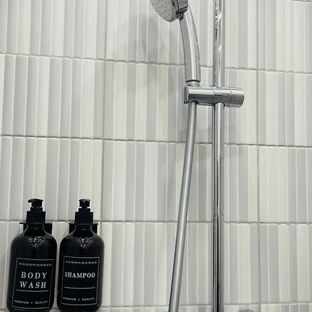 Chic Arc De Triomphe-champs Elysees *