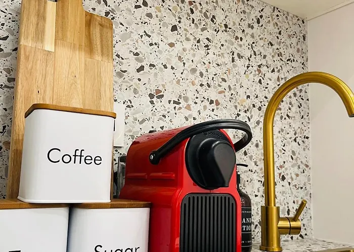 Chic Arc De Triomphe-champs Elysees