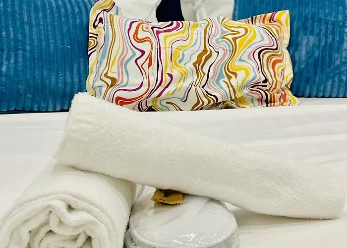 Chic Arc De Triomphe-champs Elysees Apartment *